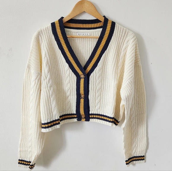 Women's Long Sleeves V-Neck Button Up Colorblock Sweater Off White S, M, L NWOT - Picture 1 of 8